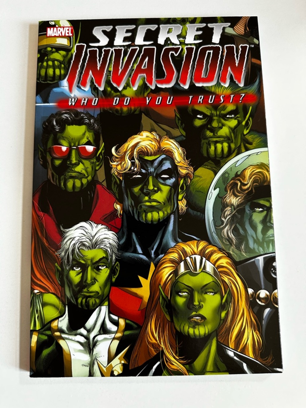 Marvel Secret Invasion Graphic Novel — Green, Red, Black Cover